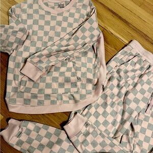 lounge set brand new!!